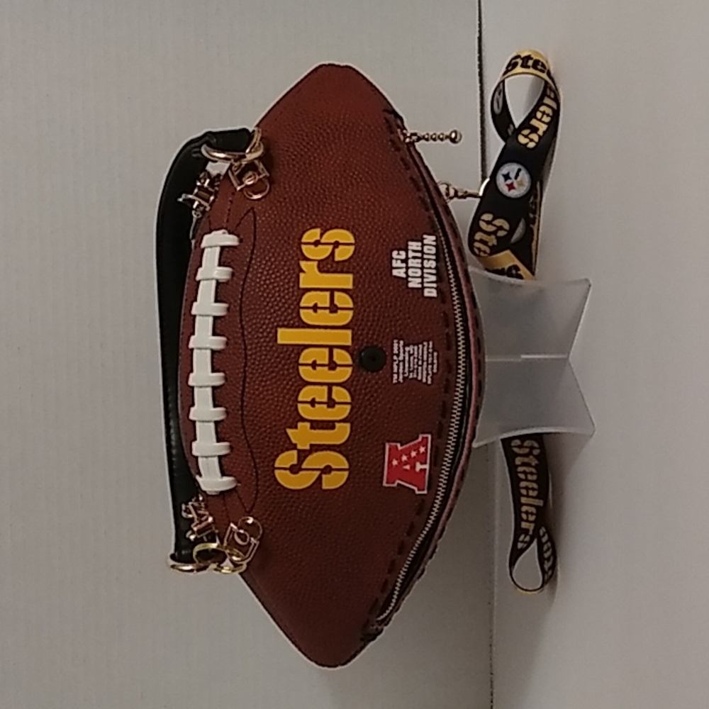 LIMITED EDITION HANDMADE Football Purse (PITTSBURGH STEELERS) 🏈 - Picture 6 of 12